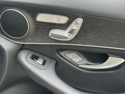 Certified 2022 Mercedes-Benz GLC 300 4MATIC w/ Multimedia Package Lite image 17