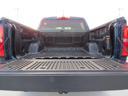 Used 2020 Chevrolet Colorado LT image 11