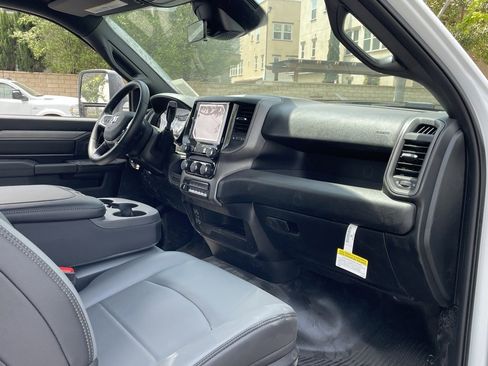 New 2025 RAM 3500 Tradesman image 18