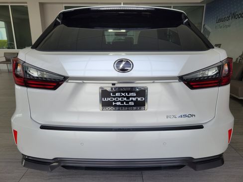 Used 2018 Lexus RX 450h AWD w/ Cold Area Package image 4