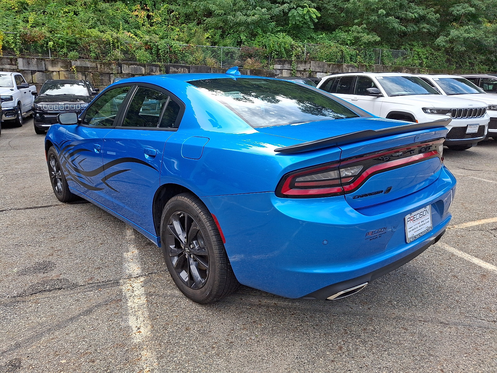 Used 2023 Dodge Charger SXT w/ Blacktop Package AWD/4WD image 5