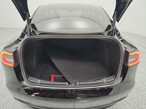 Used 2023 Tesla Model 3 Performance image 21