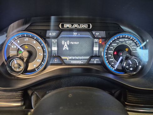 Used 2019 RAM 1500 Limited image 26