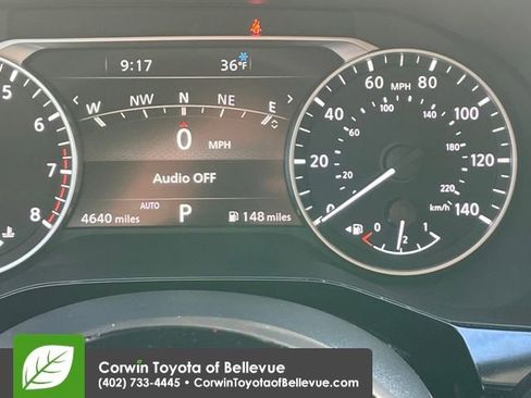 Used 2025 Nissan Pathfinder SL AWD/4WD image 10