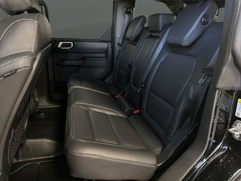 New 2026 Ford Bronco Badlands AWD/4WD image 28