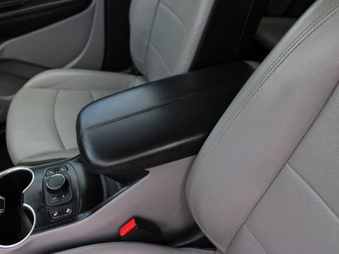 Used 2020 GMC Terrain SLT FWD image 21