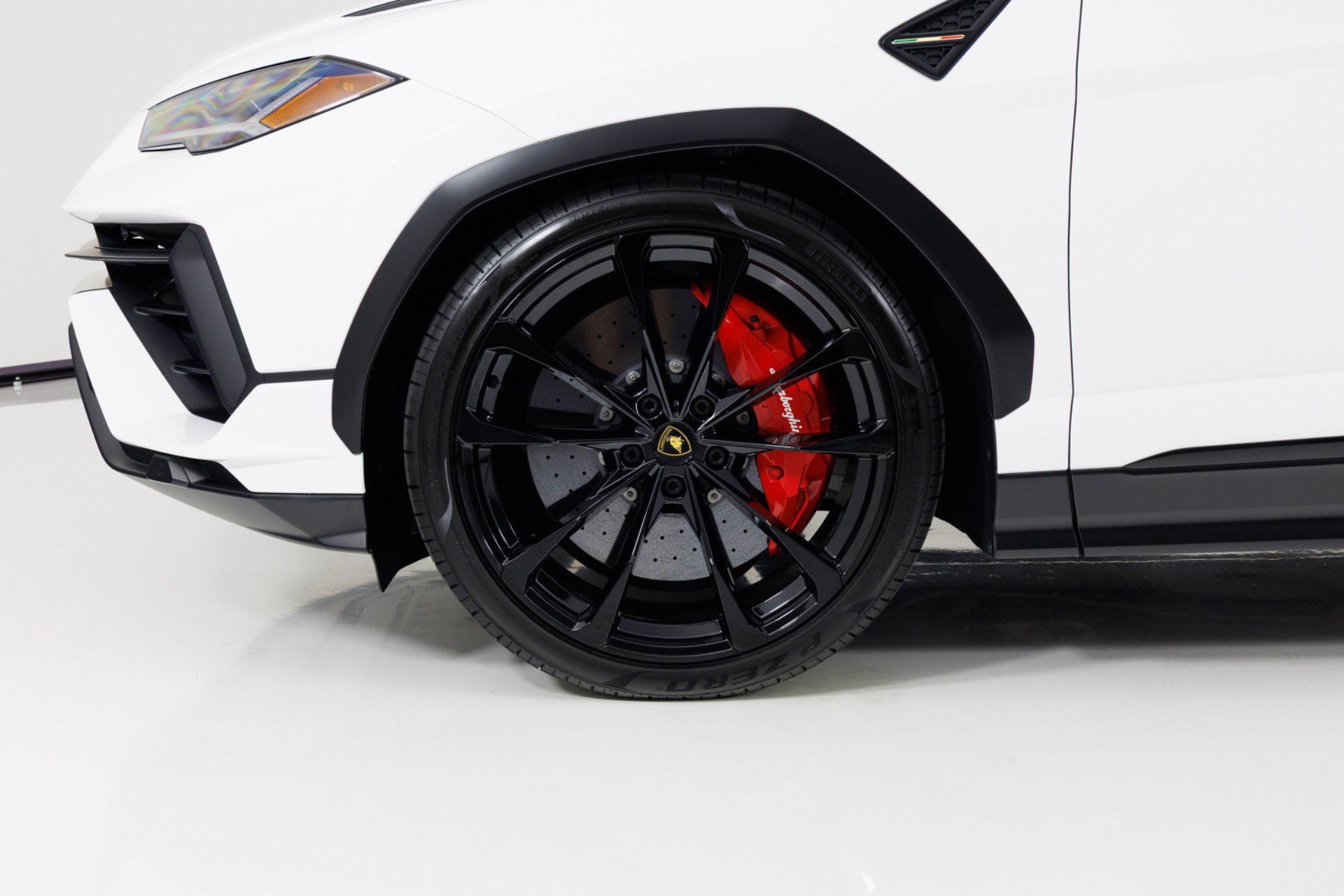 Used 2024 Lamborghini Urus S AWD/4WD image 9