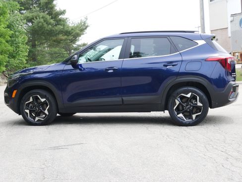 Certified 2024 Kia Seltos EX AWD/4WD image 3