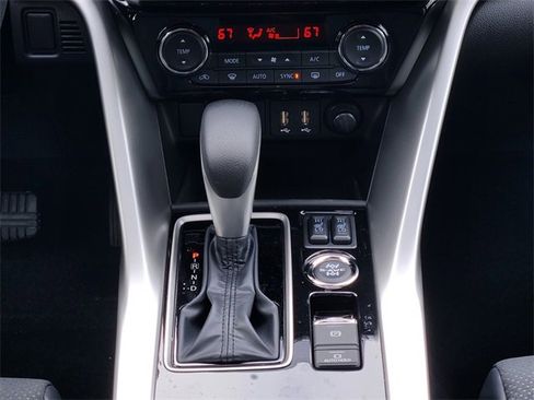 New 2025 Mitsubishi Eclipse Cross SE image 14