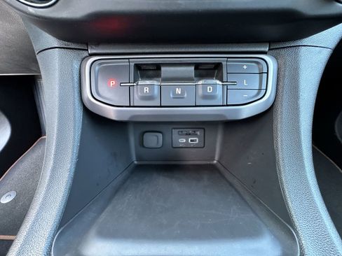 Certified 2023 GMC Acadia AT4 w/ Preferred Package image 16