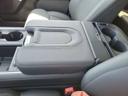 New 2026 Ford Expedition Active RWD image 22