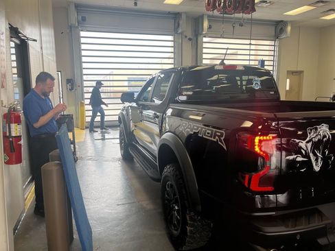 Used 2024 Ford Ranger Raptor AWD/4WD image 9