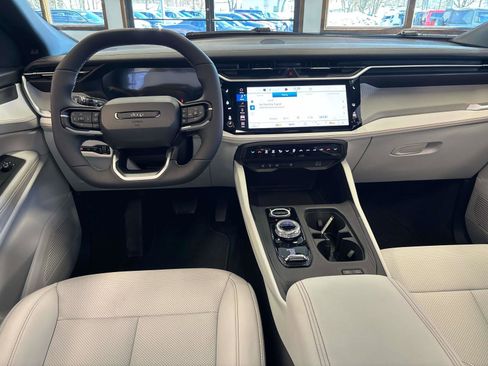 New 2026 Jeep Cherokee Limited image 8