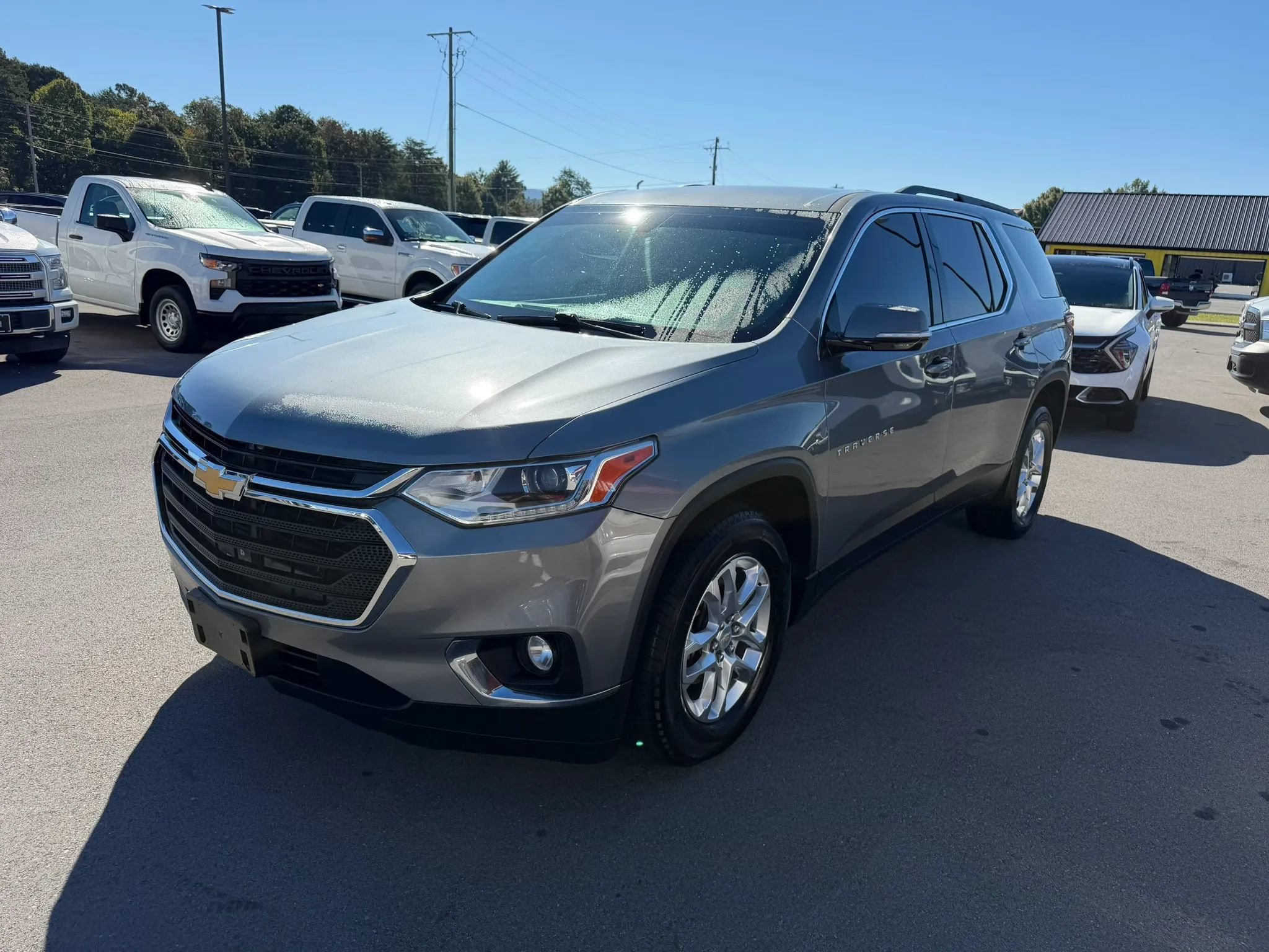 Used 2019 Chevrolet Traverse LT AWD/4WD image 2