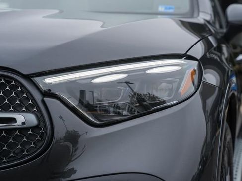 Certified 2025 Mercedes-Benz GLC 300 4MATIC image 13