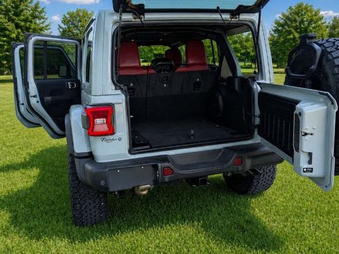 Used 2024 Jeep Wrangler Unlimited Rubicon 392 AWD/4WD image 2