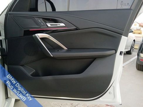 Used 2025 BMW X1 xDrive28i w/ M Sport Package image 17