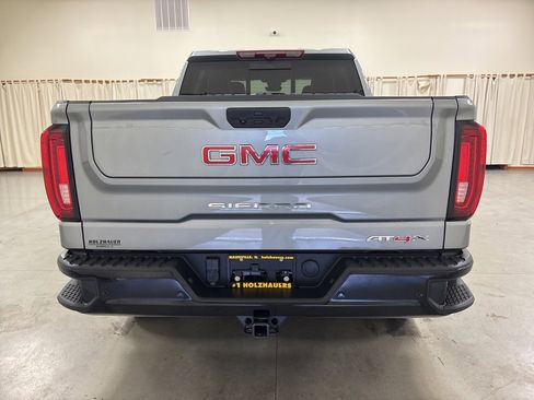Used 2024 GMC Sierra 1500 AT4X image 7