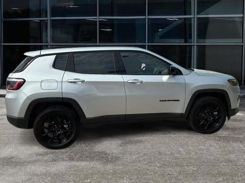 New 2026 Jeep Compass Latitude AWD/4WD image 29