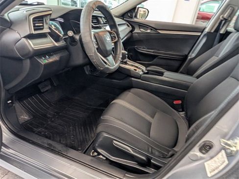 Used 2018 Honda Civic EX image 6