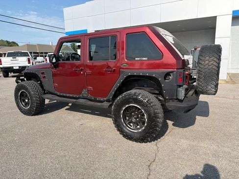 Used 2007 Jeep Wrangler Unlimited Sahara w/ Trailer Tow Group AWD/4WD image 29