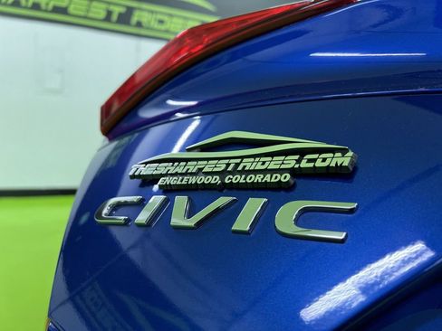 Used 2020 Honda Civic EX image 12