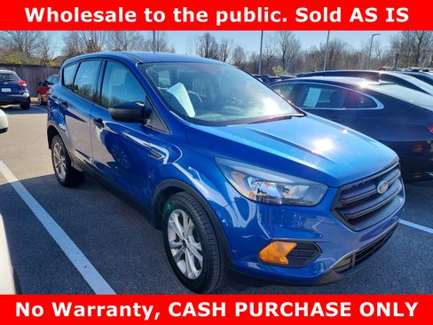 Used 2019 Ford Escape S image 1