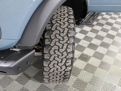 Used 2021 Ford Bronco Badlands image 18