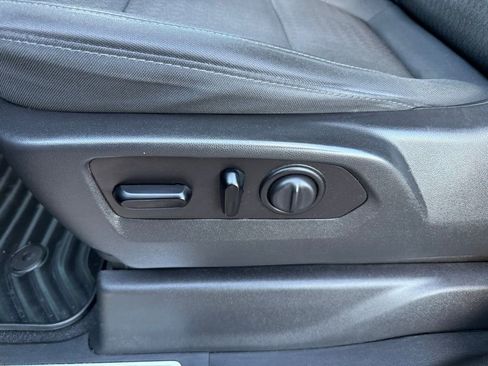 Used 2020 Chevrolet Silverado 1500 LT w/ Texas Edition image 12