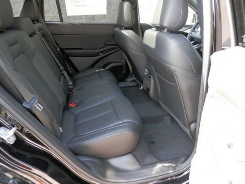 New 2026 Jeep Cherokee Limited AWD/4WD image 37