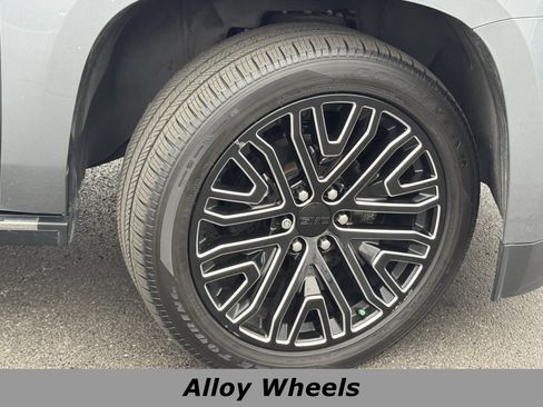 Used 2019 GMC Yukon Denali w/ Denali Ultimate Package image 14