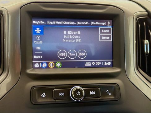 Used 2025 Chevrolet Silverado 1500 Custom image 9