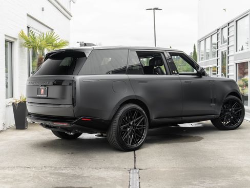 Used 2025 Land Rover Range Rover Long Wheelbase Autobiography AWD/4WD image 7