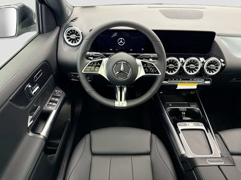 New 2026 Mercedes-Benz GLA 250 4MATIC image 11