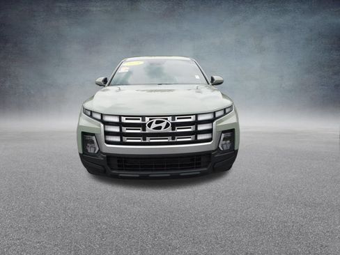 Used 2025 Hyundai Santa Cruz SE FWD image 10