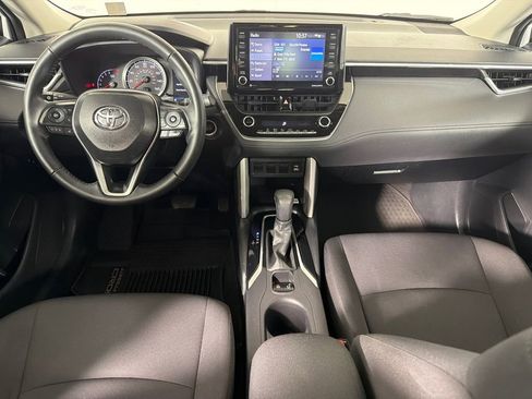 Used 2022 Toyota Corolla Cross LE FWD image 22