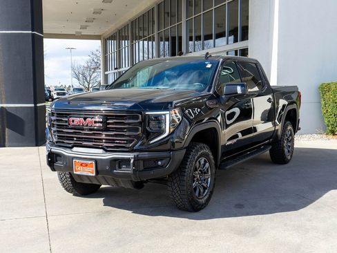 Used 2024 GMC Sierra 1500 AT4X image 3