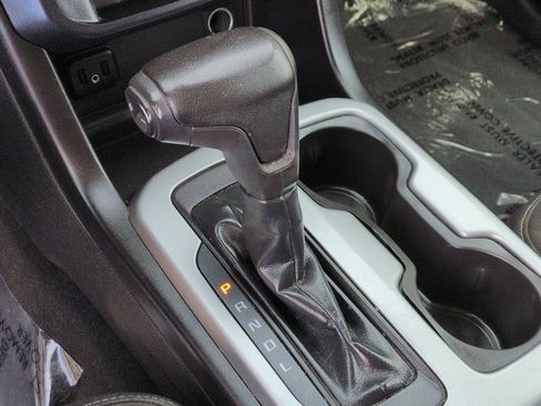 Used 2019 Chevrolet Colorado LT w/ LT Convenience Package image 12