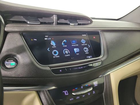 Used 2018 Cadillac XT5 FWD image 25