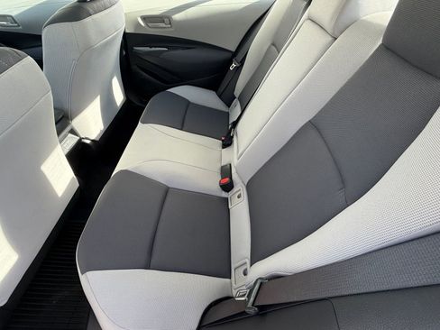 Certified 2023 Toyota Corolla LE image 28