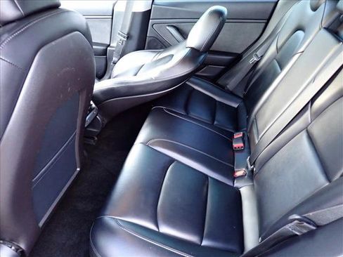 Used 2018 Tesla Model 3 Long Range image 7