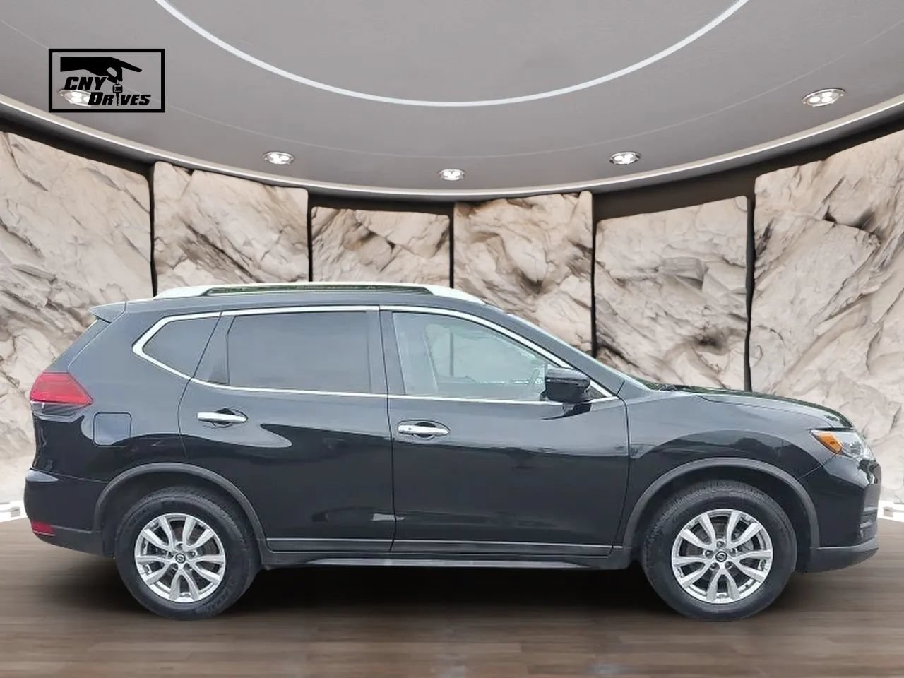 Used 2018 Nissan Rogue SV AWD/4WD image 4