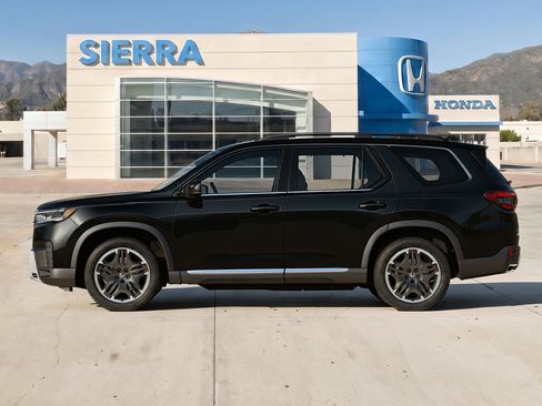 New 2026 Honda Pilot Touring image 2