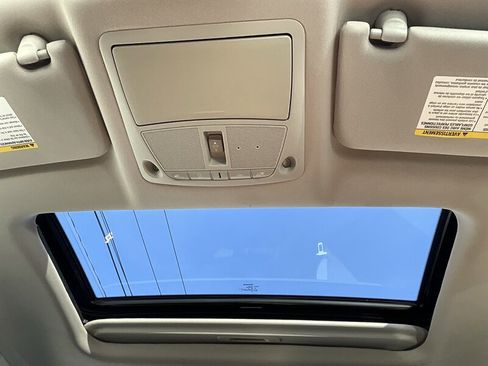 Used 2017 Nissan Altima 2.5 SV w/ Convenience Package image 22