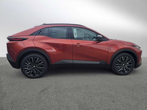 New 2026 Toyota C-HR AWD/4WD image 2