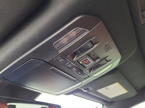 Used 2022 Toyota Highlander XSE FWD image 34