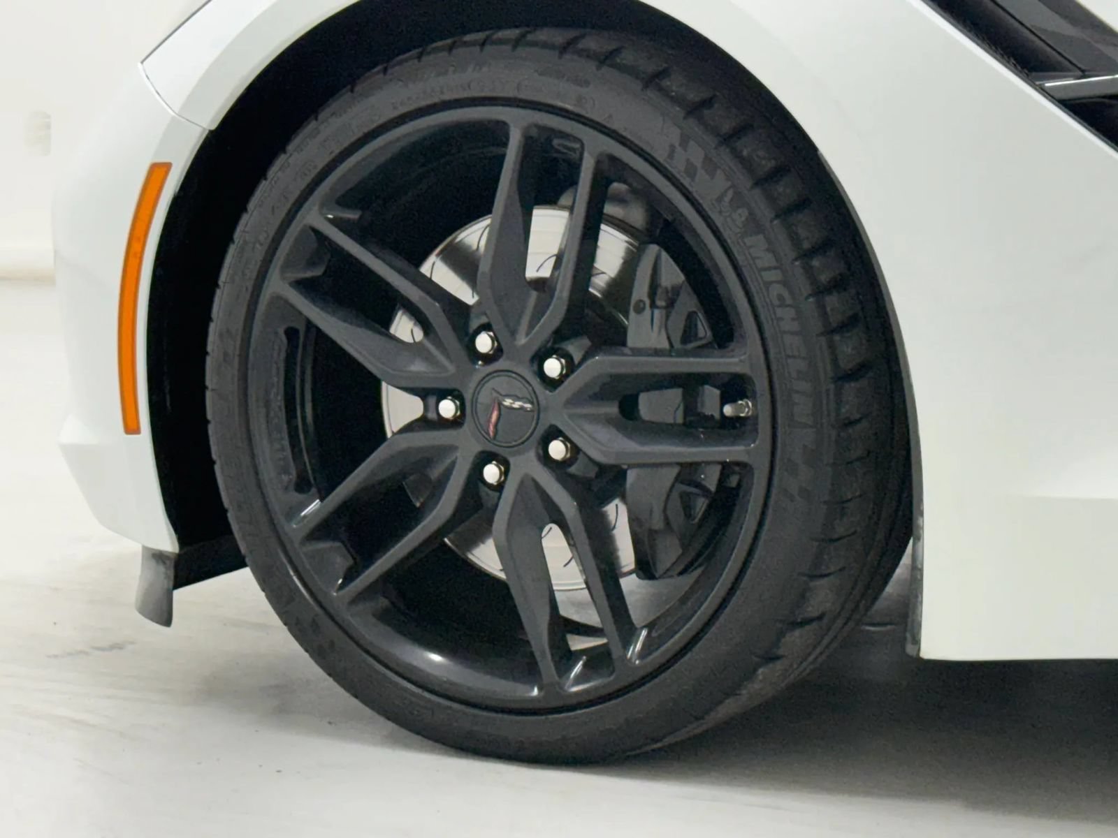 Used 2019 Chevrolet Corvette Stingray Coupe RWD image 31