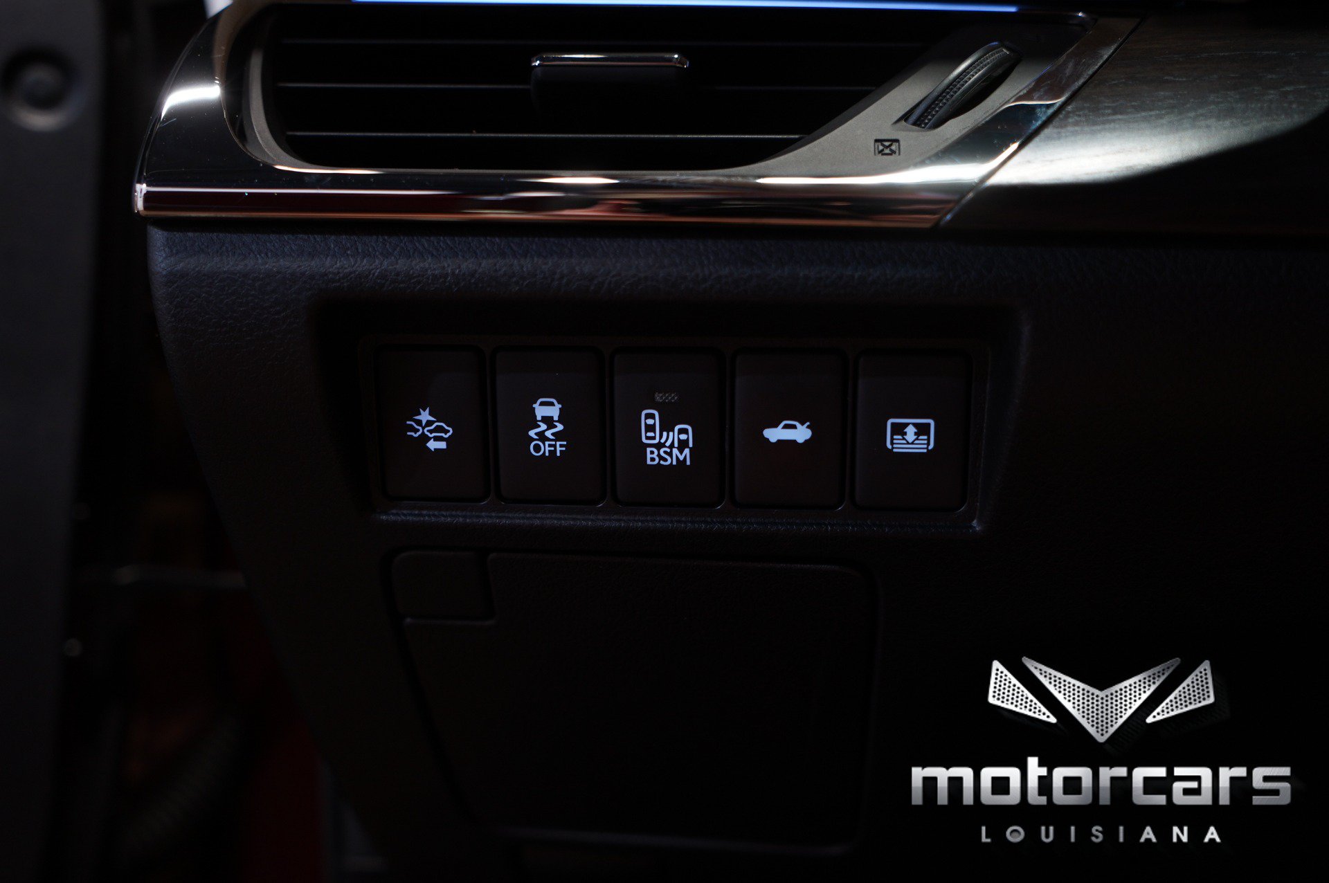 Used 2016 Toyota Avalon Limited w/ Toyota Safety Sense Package FWD image 37