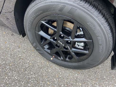 New 2026 Kia K5 LXS FWD image 7