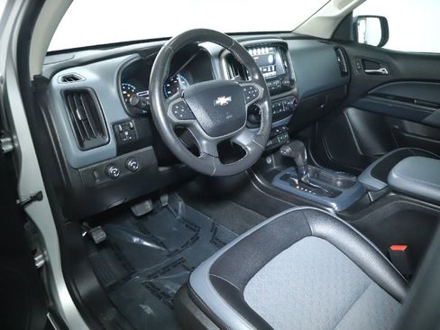 Used 2018 Chevrolet Colorado Z71 AWD/4WD image 17